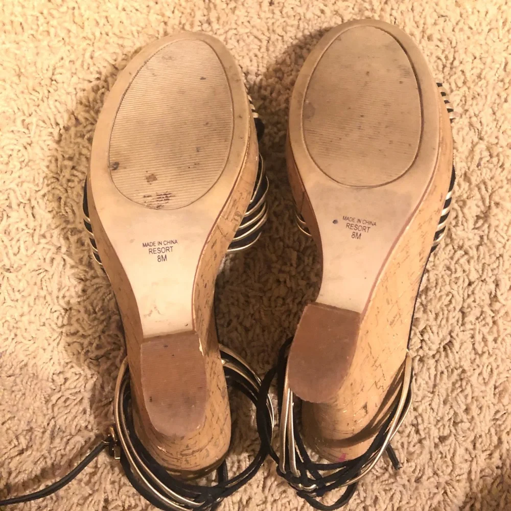 Amanda Smith Black and Gold Cork Wedges size 8M